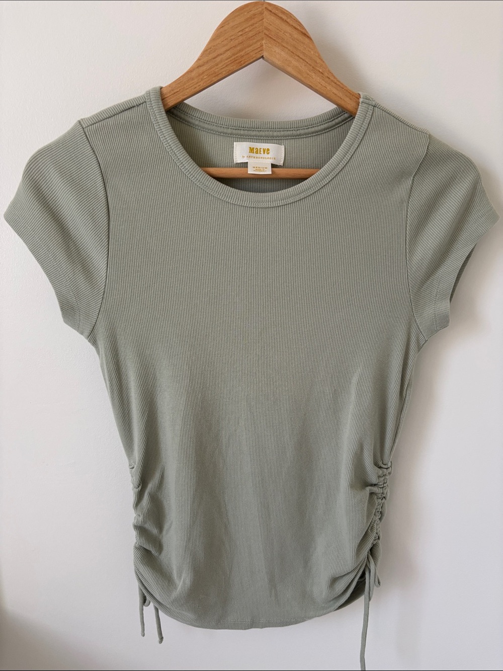 Anthropologie Maeve Ribbed Tee with ruched sides, Sz M.